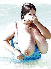 Immoral mature babes spreading their pussy
